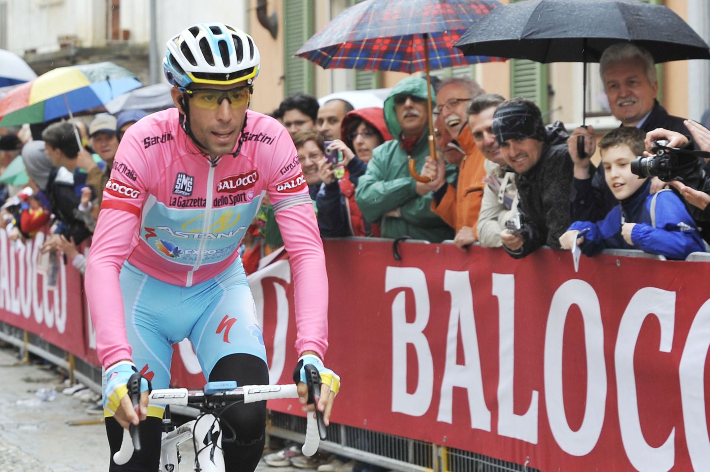 Itaalia velotuuri üldliider Vincenzo Nibali lõpetas tänase etapi teise kohaga.
