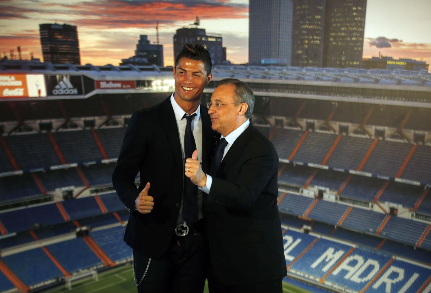 Madridi Reali klubi president Florentino Perez ja Reali superstaar Cristiano Ronaldo.