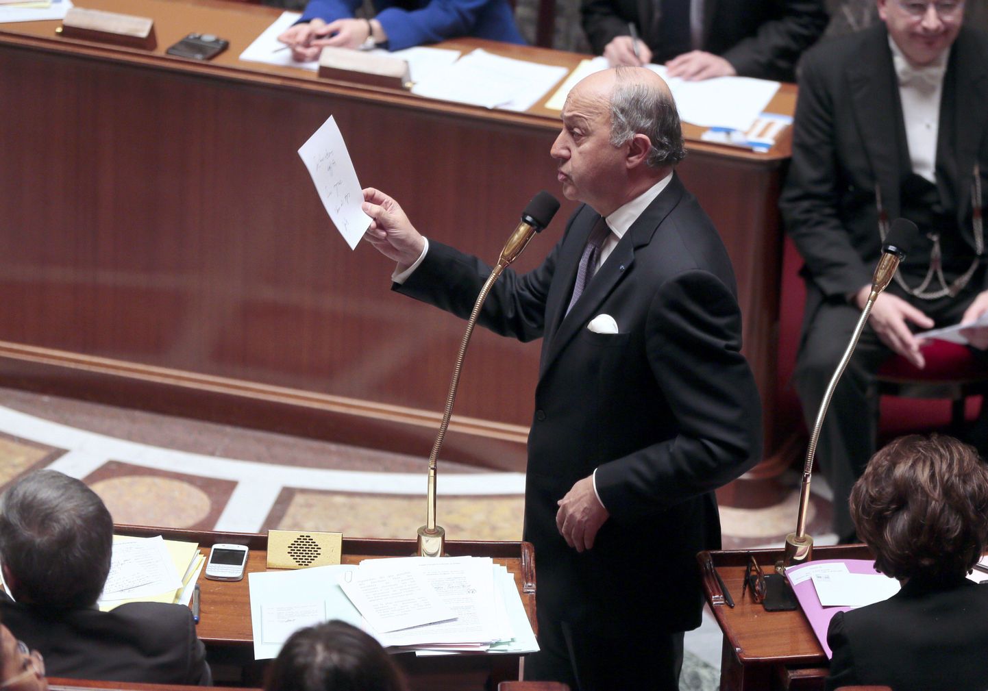 Prantsuse välisminister Laurent Fabius teisipäeval parlamendis saadikute küsimustele vastamas.