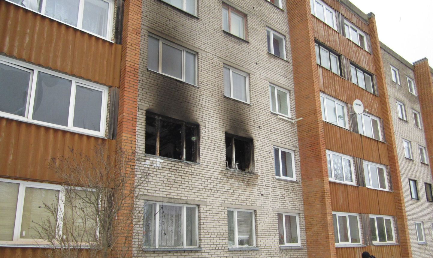 Sillamäel Gagarini tänaval asuvas elumajas toimus plahvatus.