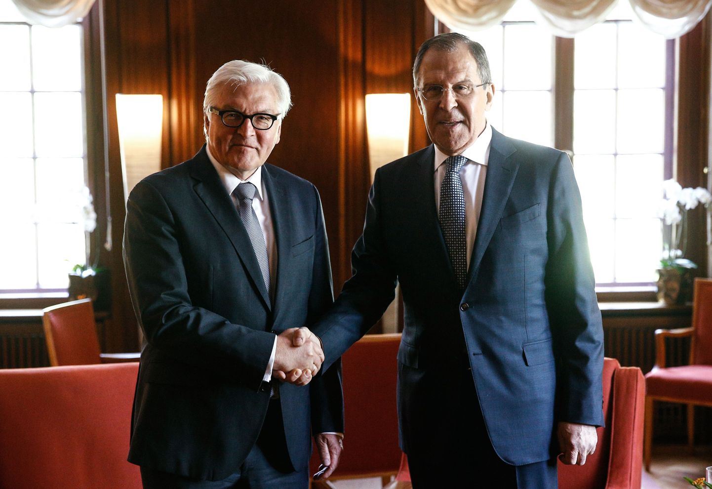 Saksamaa välisminister Frank-Walter Steinmeier ja tema vene kolleeg Sergei Lavrov