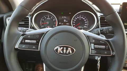      Kia  Hyundai - 