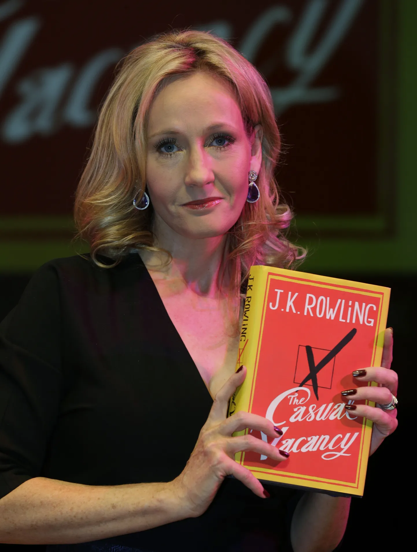 J.K. Rowling esitlemas oma raamatut «The Casual Vacancy»