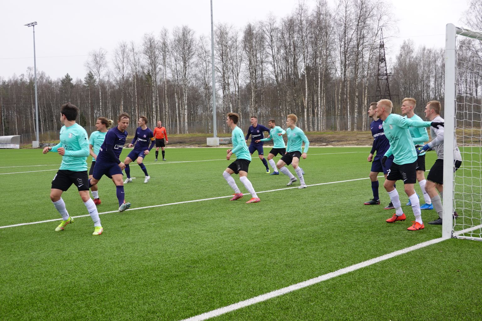 Paide Linnameeskond III ja Hiiumaa kohtusid jalgpalli teises liigas.