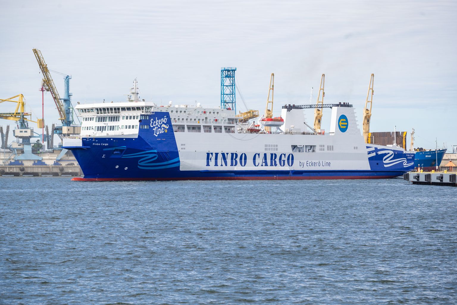 Tallinn, 25.06.2019. Eckerö uus laev Finbo cargo esimest korda Muuga sadamas.