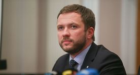 Маргус Цахкна не поддерживает финансирование военных полетов авиазвена из оборонного бюджета