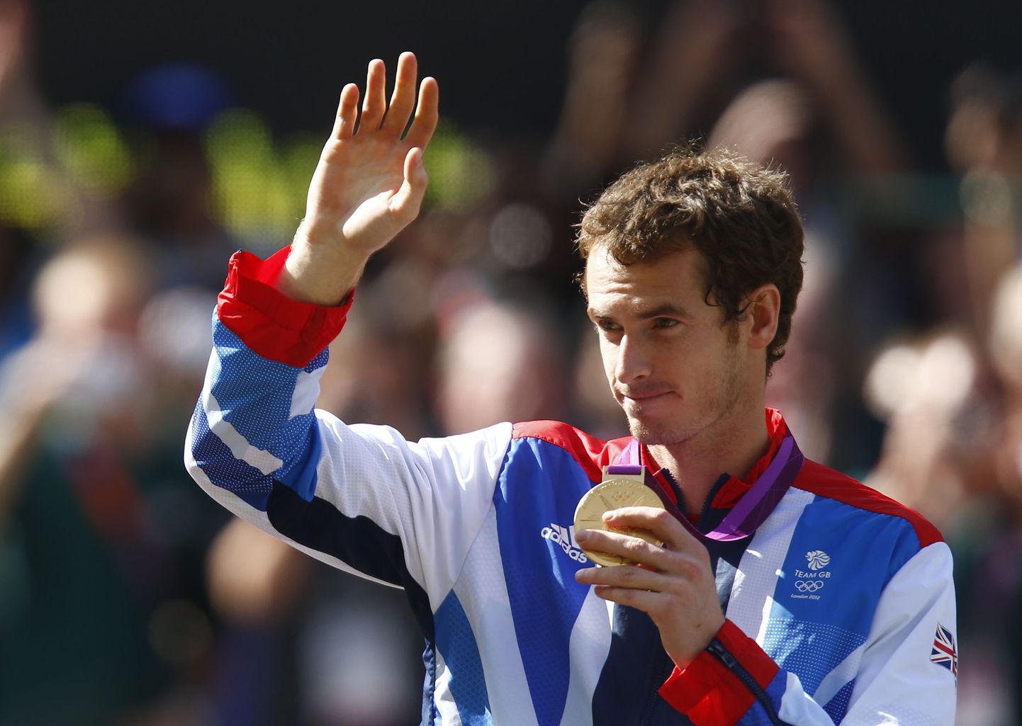 Andy Murray on saanud kaela kuldse medali.