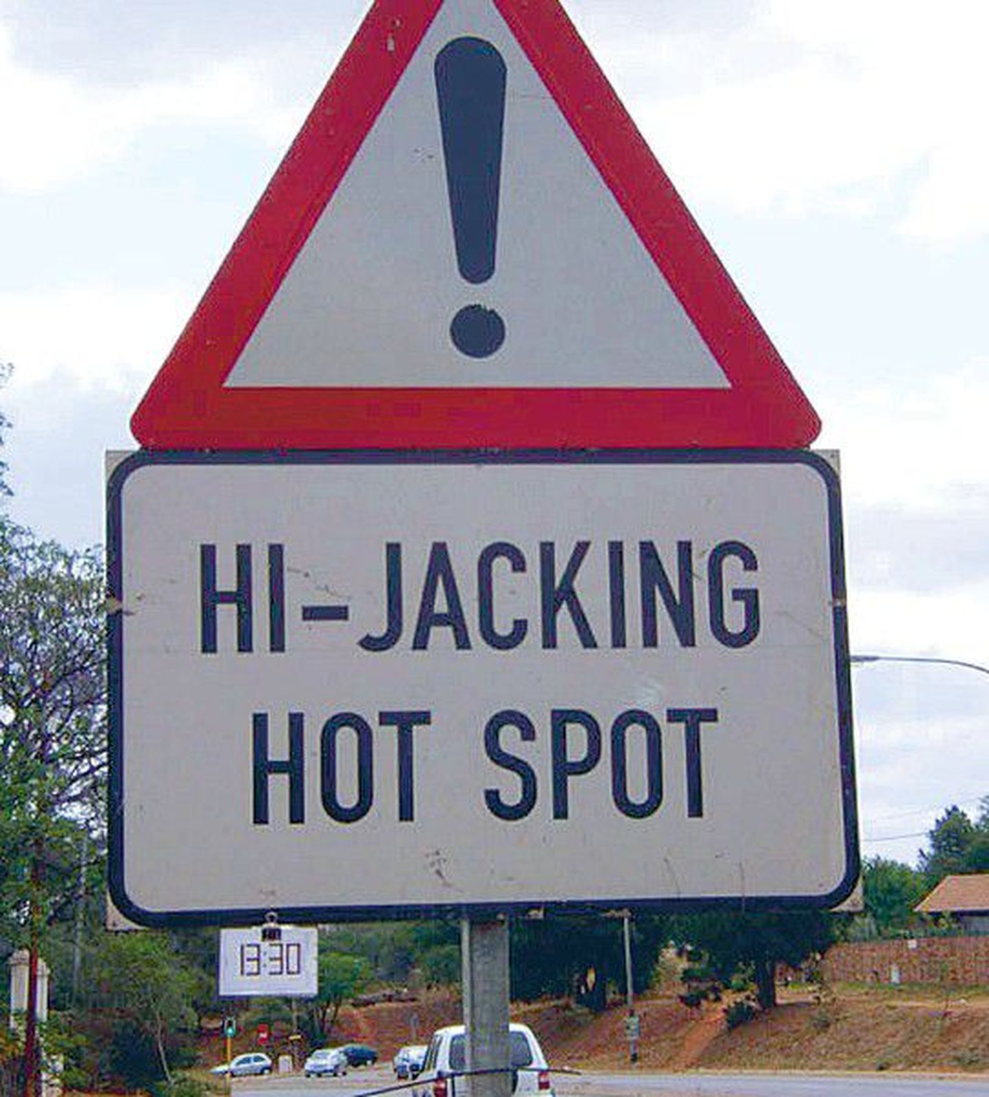 Lõuna-Aafrika Vabariigis on autokaaperdamised nõnda tavalised, et teatud tsoonidesse jõudes on hoiatuseks välja pandud vastavad liiklusmärgid.