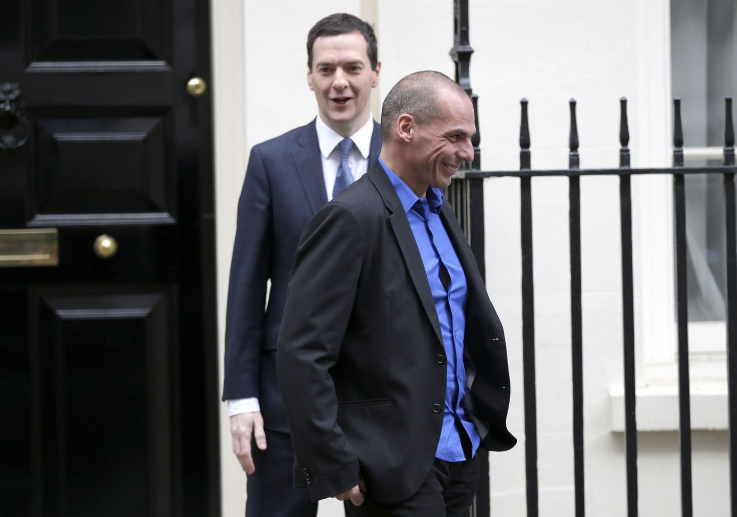 Kreeka rahandusminister Yanis Varoufakis (paremal) ja tema Briti kolleeg George Osborne Londonis.
