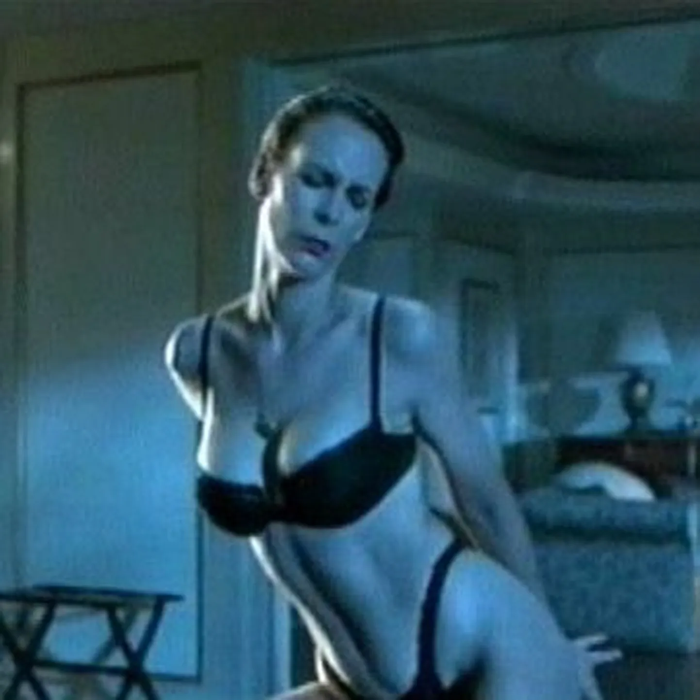 Jamie Lee Curise striptiisistseen
filmis «Ausad valed»
