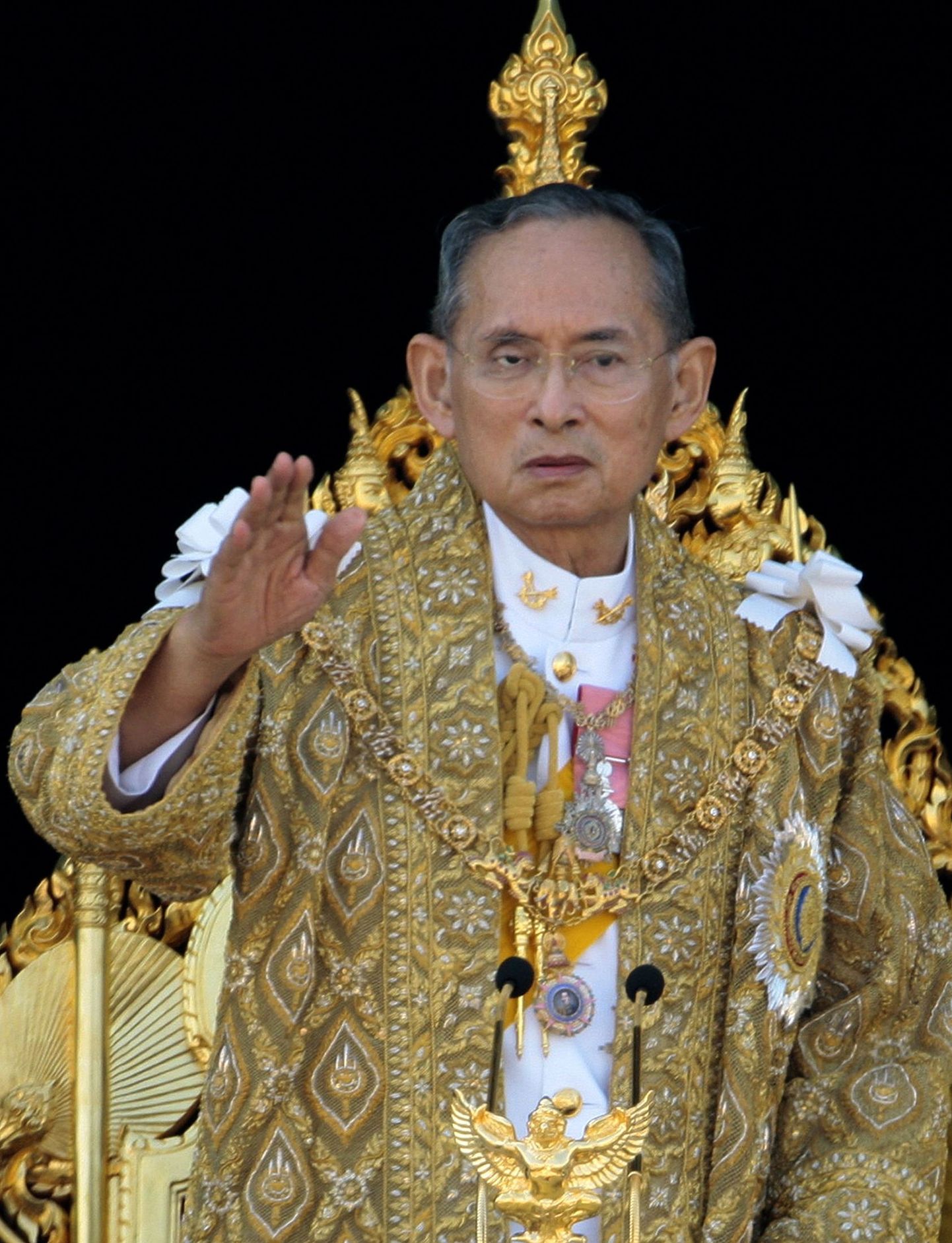Tai kuningas Bhumibol Adulyadej