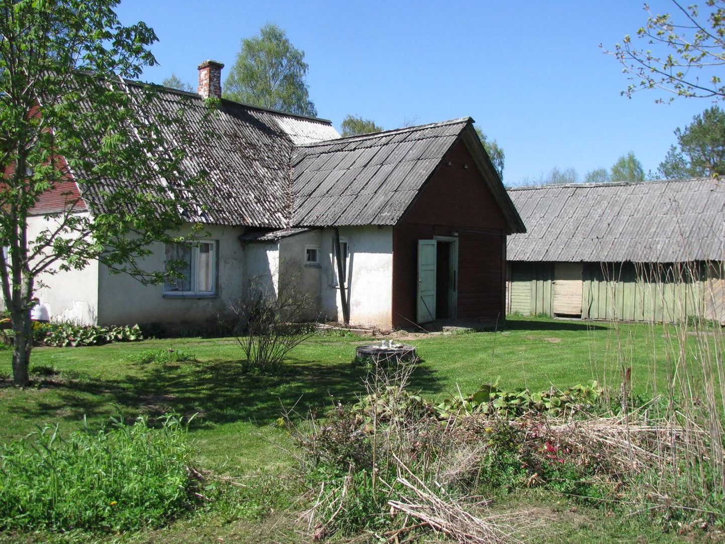 Kõige odavam talumaja Pärnumaal on müügil Tihemetsas ja selle eest küsitakse 24 000 eurot.