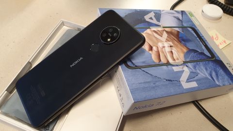   :   Nokia 7.2      
