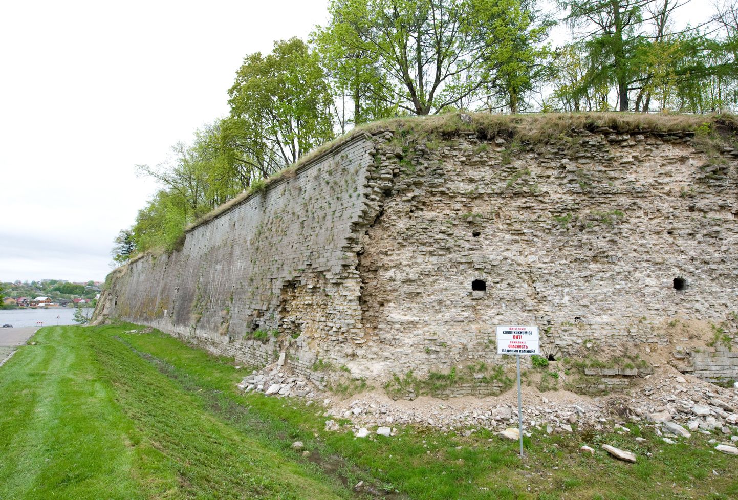 Narva bastionid.
S