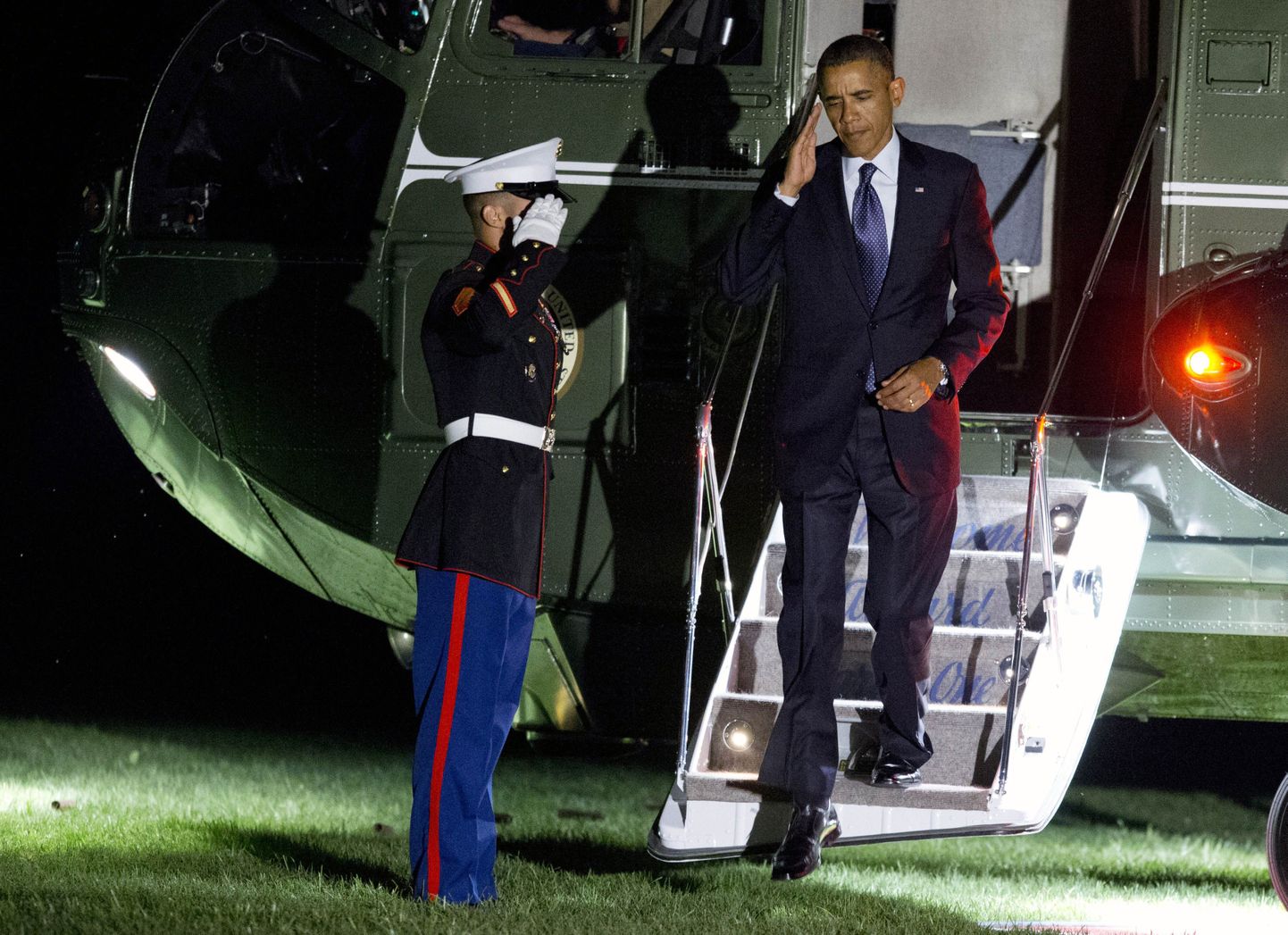 President Barack Obama eilne saabumine Valge Maja juurde.