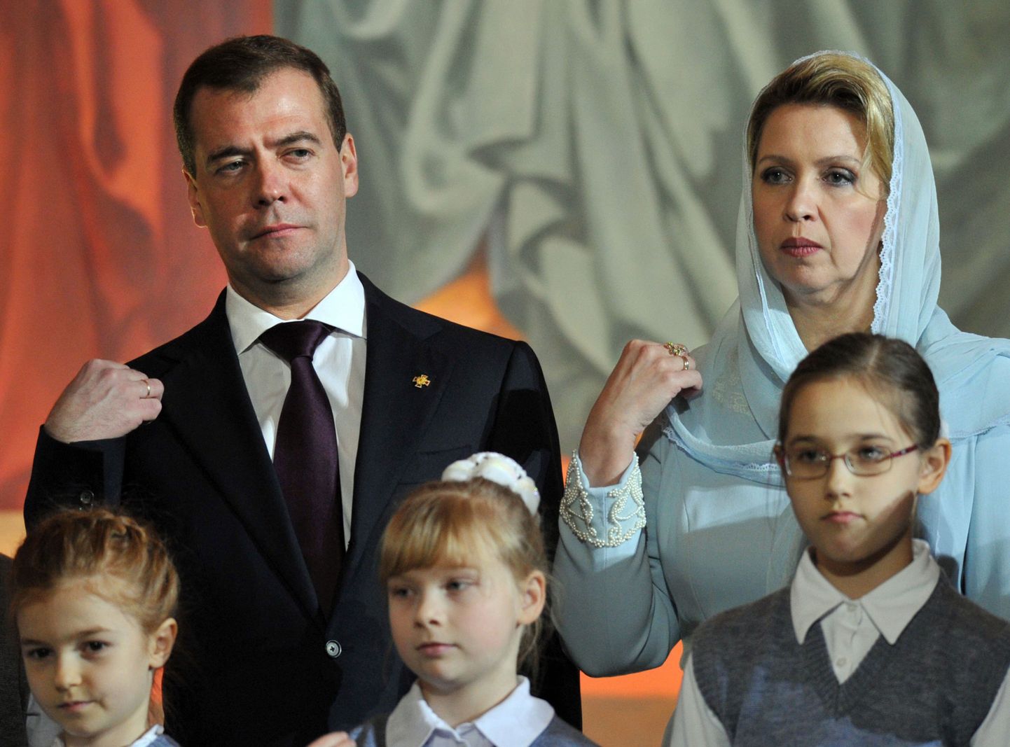 Дмитрий Медведев с супругой на Рождественской службе.