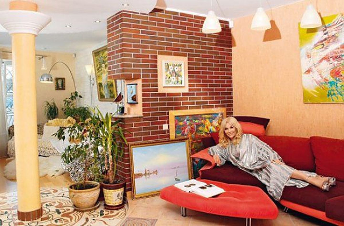 Таисия Повалий в своем доме в Киеве.