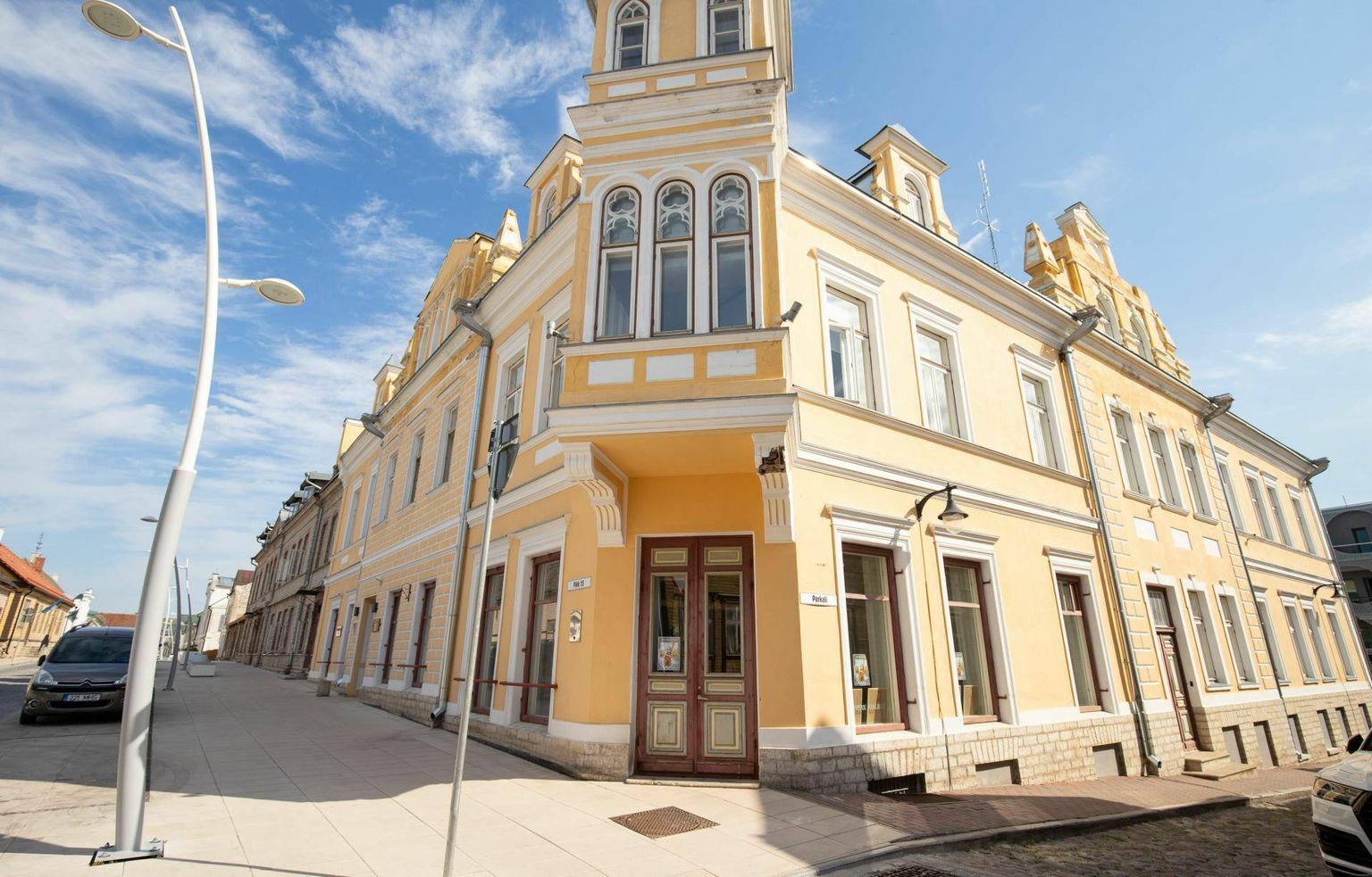 Rakvere Galeriis avatakse Vello Puujala mälestusnäitus.