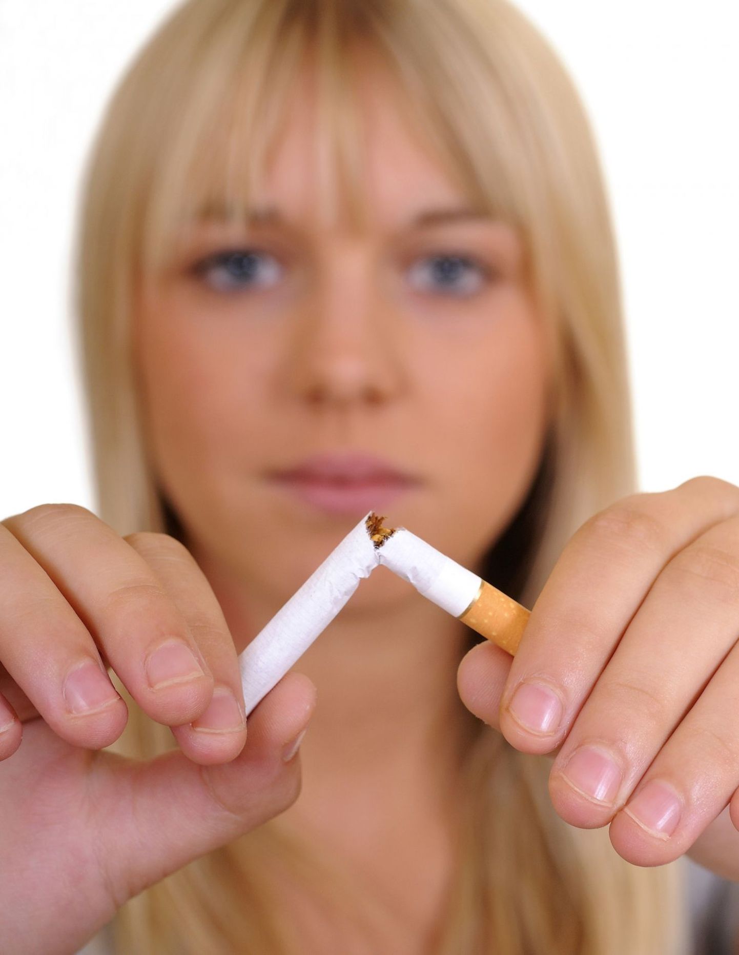 Suitsetamisest loobujaid abistav Henry Jakobson arvab, et noori ja eriti tüdrukuid kisuvad halva harjumuse küüsi glamuursed nimed sigaretipakkidel.