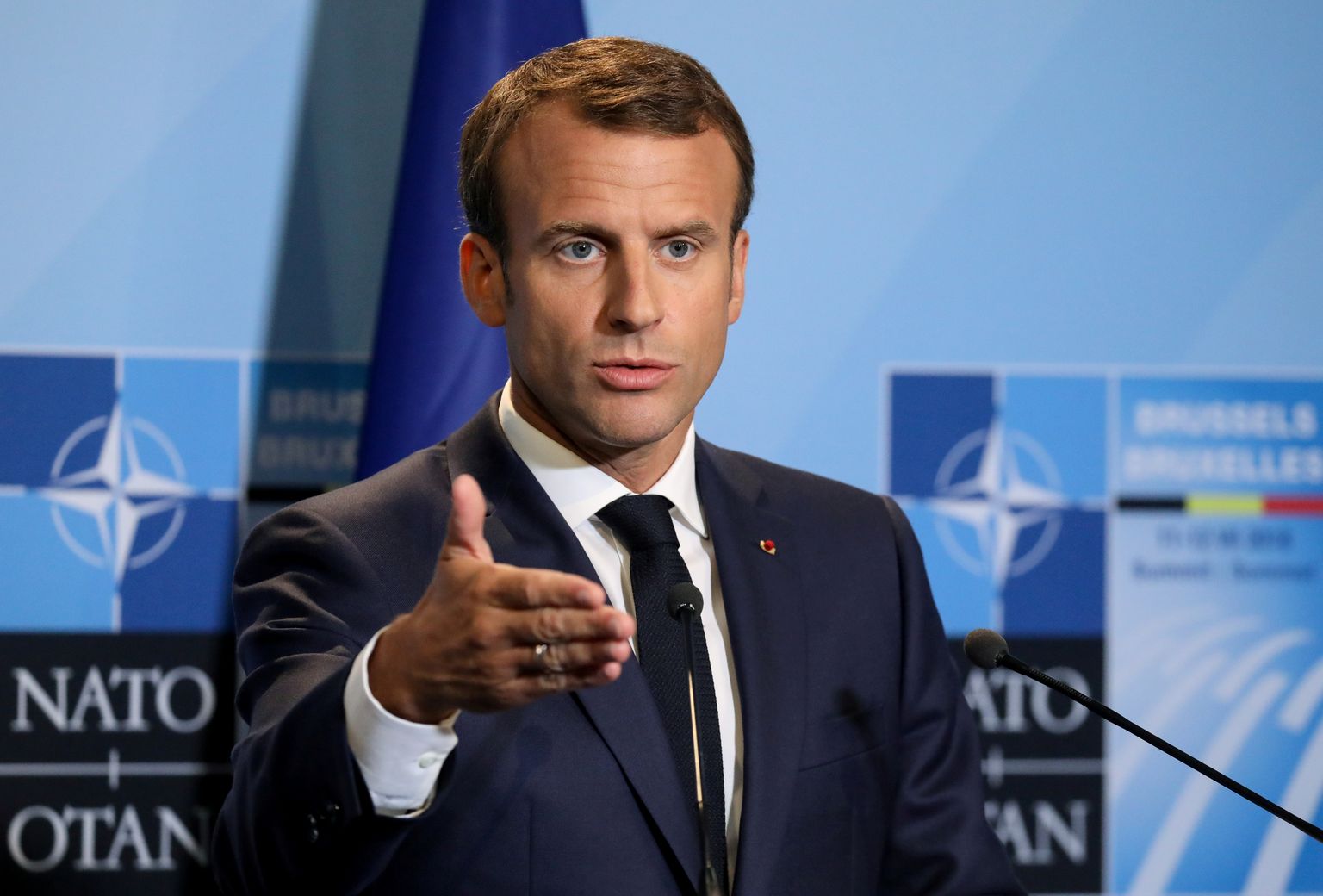 Vastates ajakirjaniku küsimusele Albaania ja Põhja-Makedoonia Euroopa Liiduga ühinemise kõneluste blokeerimisest, märkis Macron, et kumbki neist riikidest ei ole siiski tema peamine mureallikas Balkanil.