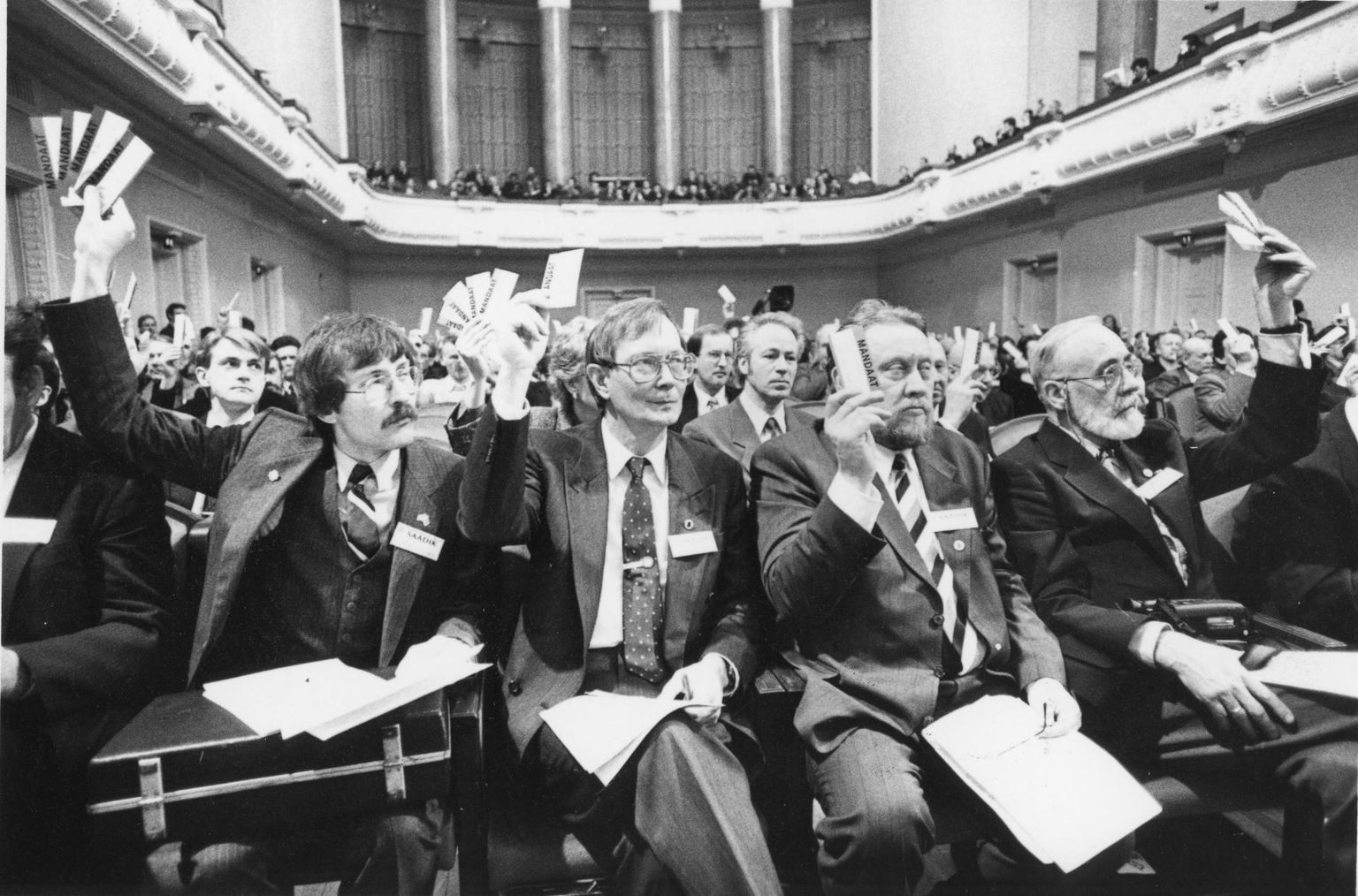 Eesti Kongress Tallinnas Estonia kontserdisaalis 11. märtsil 1990.
