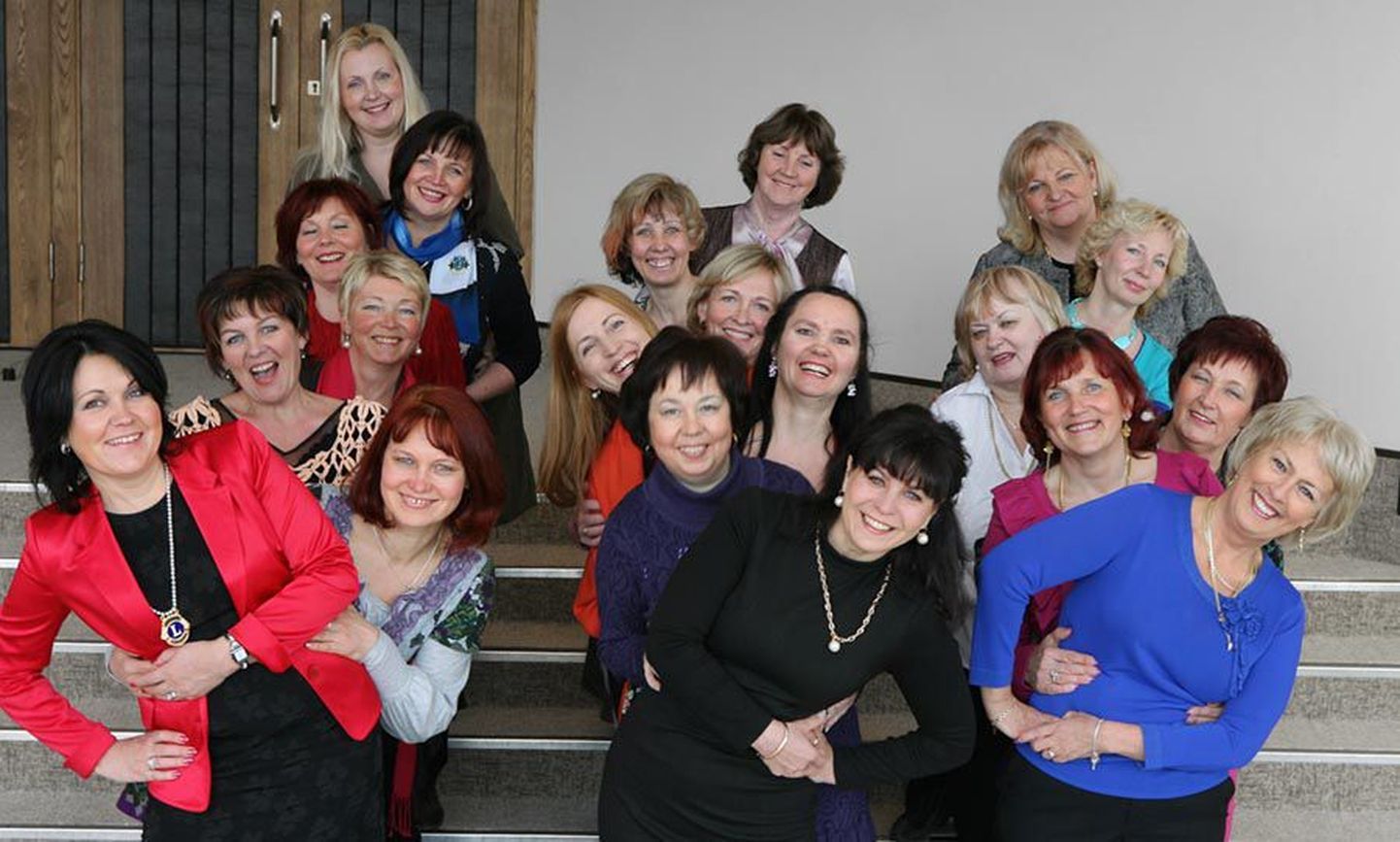 Lions-klubi Viljandi Ellipsisse kuuluvad naised eri elualadelt, kes on kõik valmis heategevuseks.