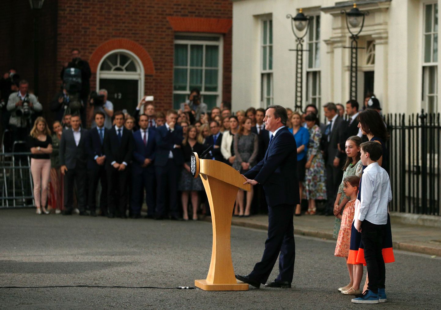 David Cameron oma viimast kõnet pidamas