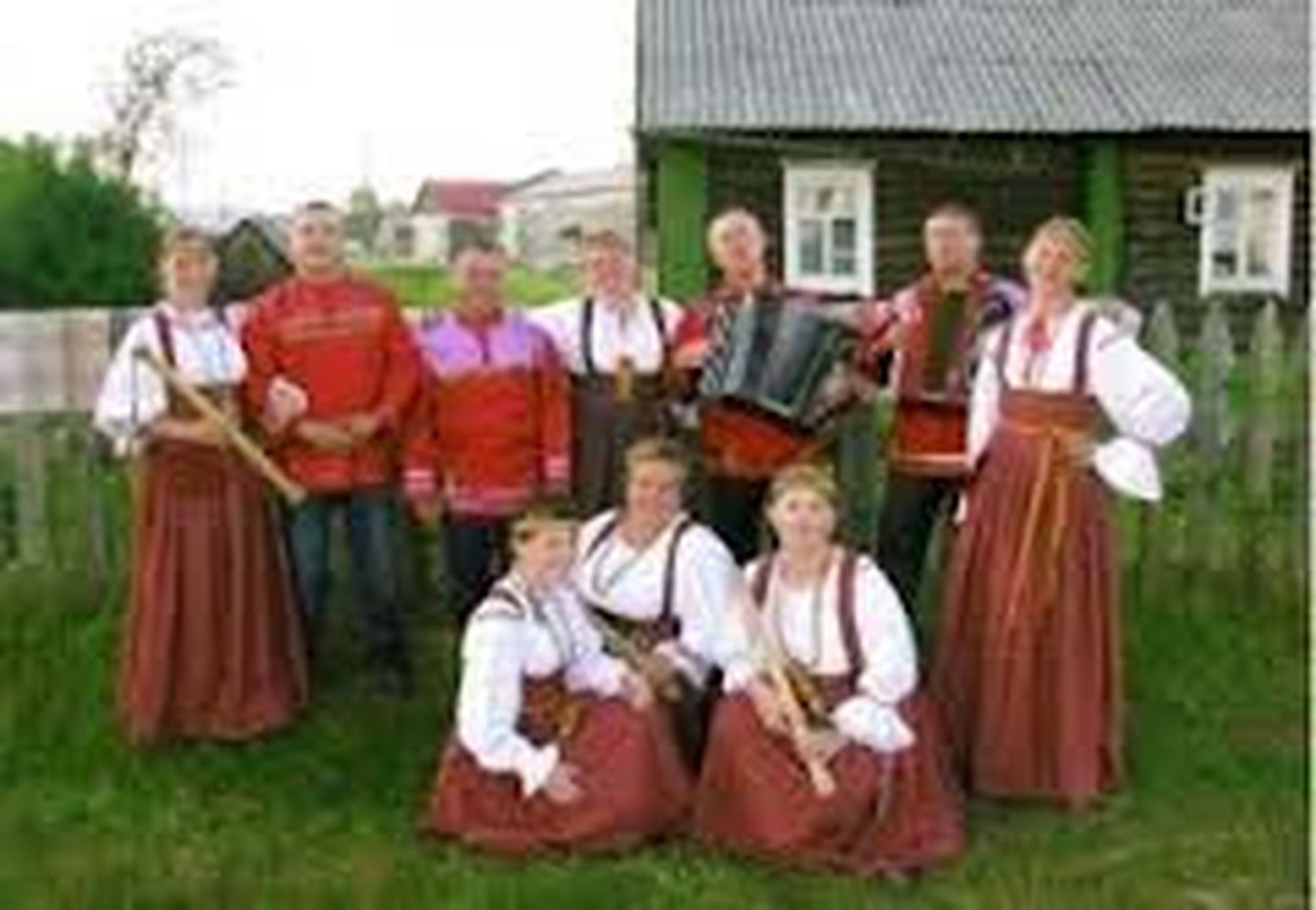 Hõimupäevadel esineb Komi rahvakoori "Zorjuška" ansambel.
