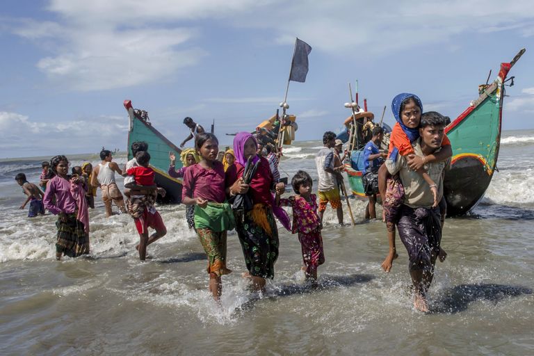 Rohingjad põgenevad Birmast Bangladeshi. FOTO: Dar Yasin/AP/Scanpix