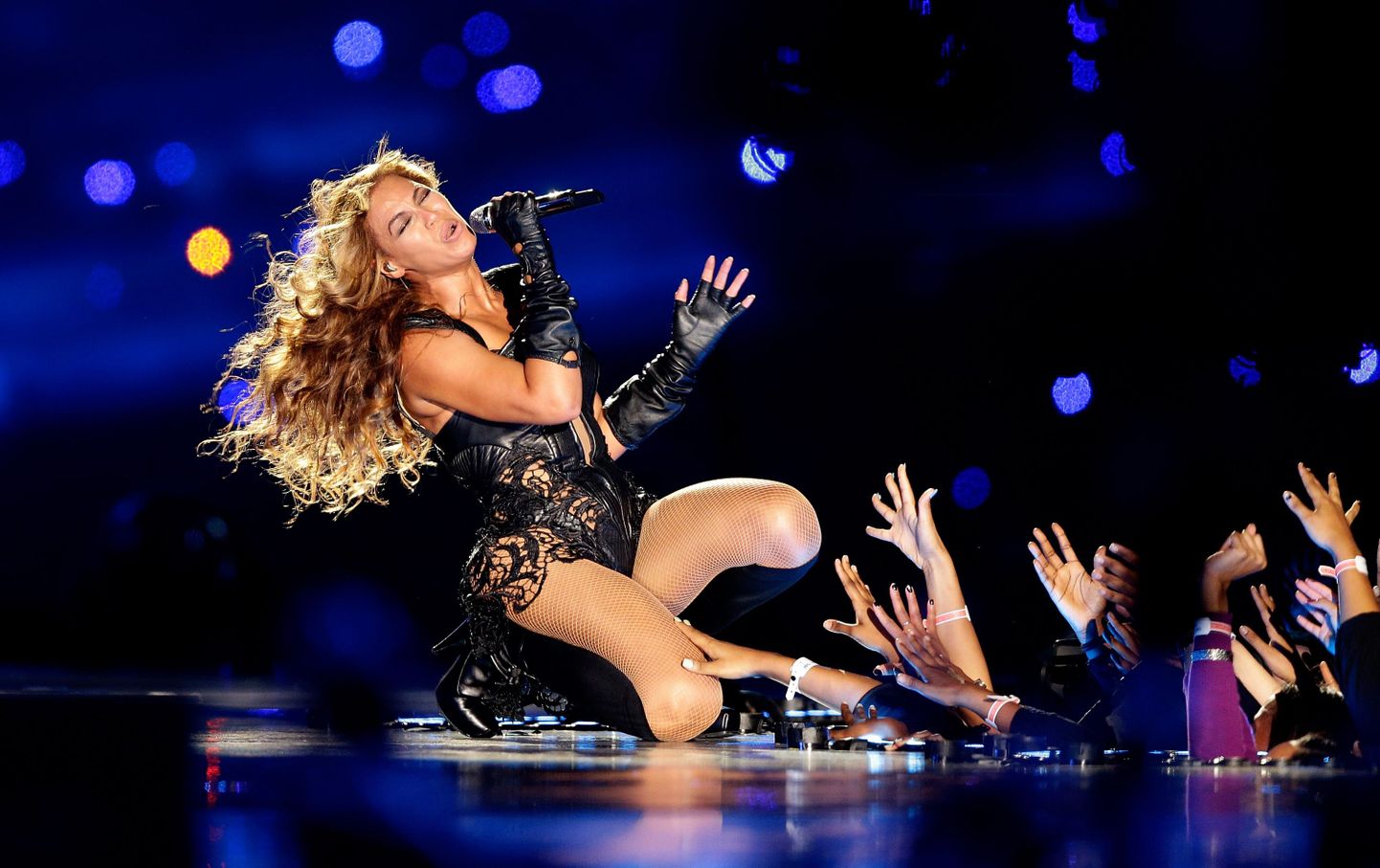 Beyonce andis Super Bowlil uhke etenduse.