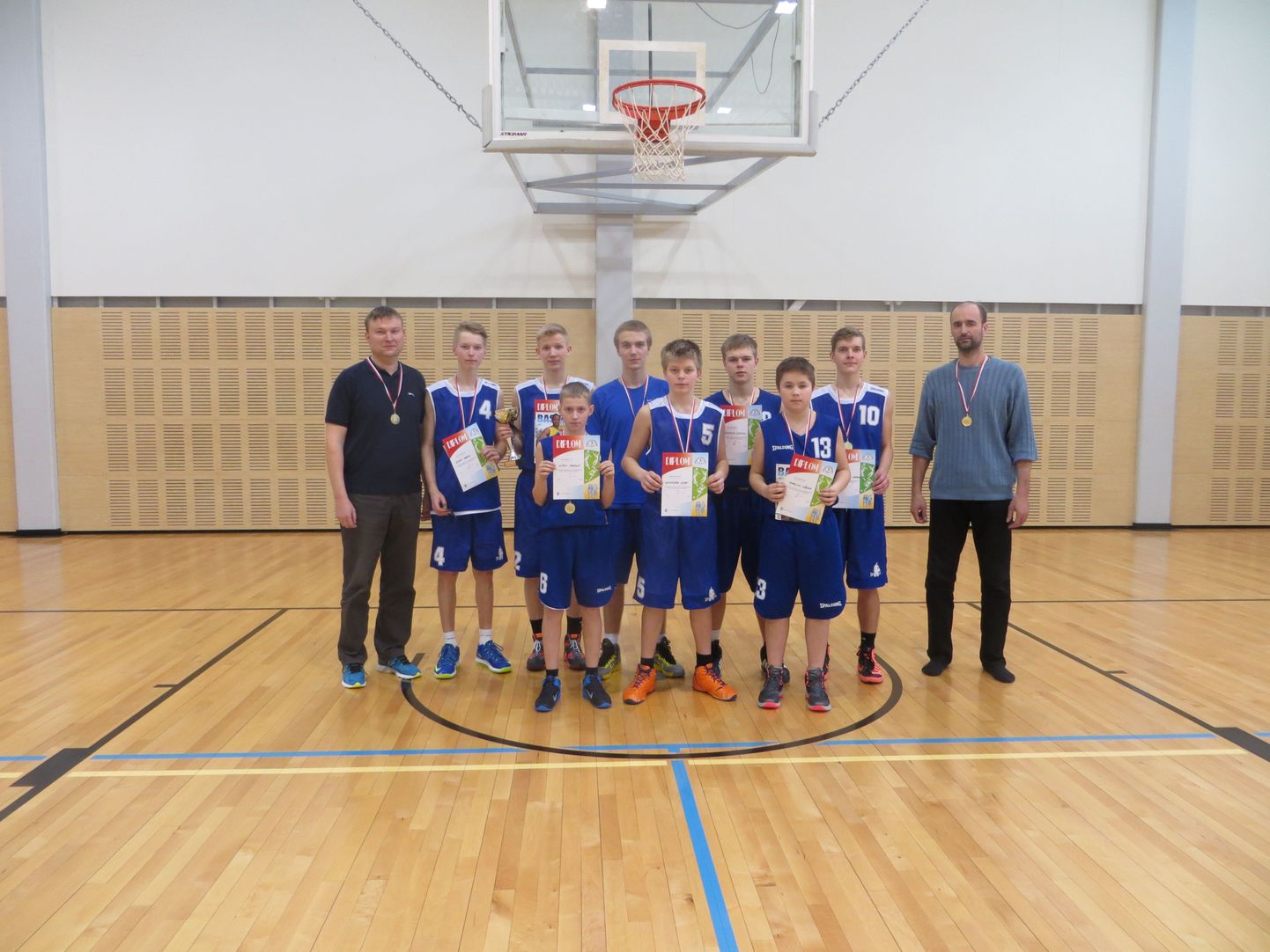 Kolga-Jaani kooli korvpallimeeskond võitisi koolispordiliidu turniiri.