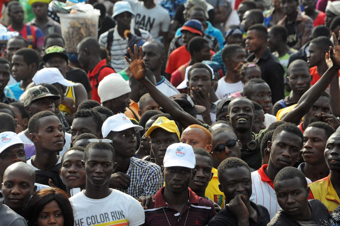 30.detsembril Guineas rahvamassid kohale meelitanud kontsert «Head aega, ebola!».