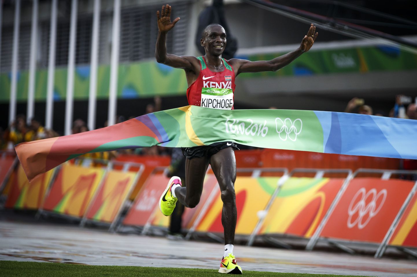Keenia sportlased esinesid Rios edukalt, kuid sattusid siis kohutavatesse tingimustesse. Fotol meeste maratoni võitja Eliud Kipchoge.