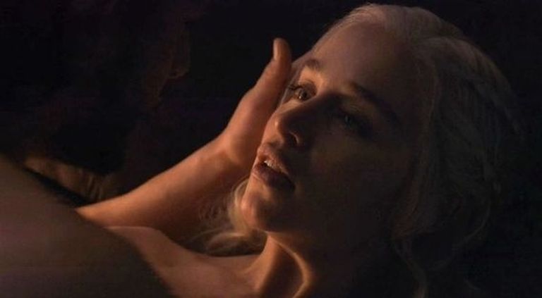 Jon Snow (Kit Harington) ja Daenerys Targaryen (Emilia Clarke)