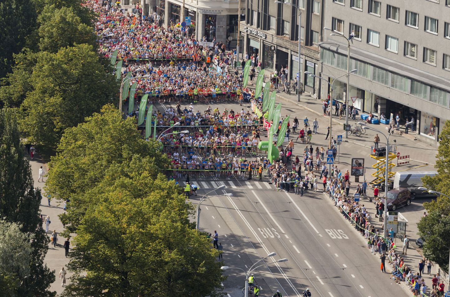 Tallinna maratoni 10 km distantsi start.
