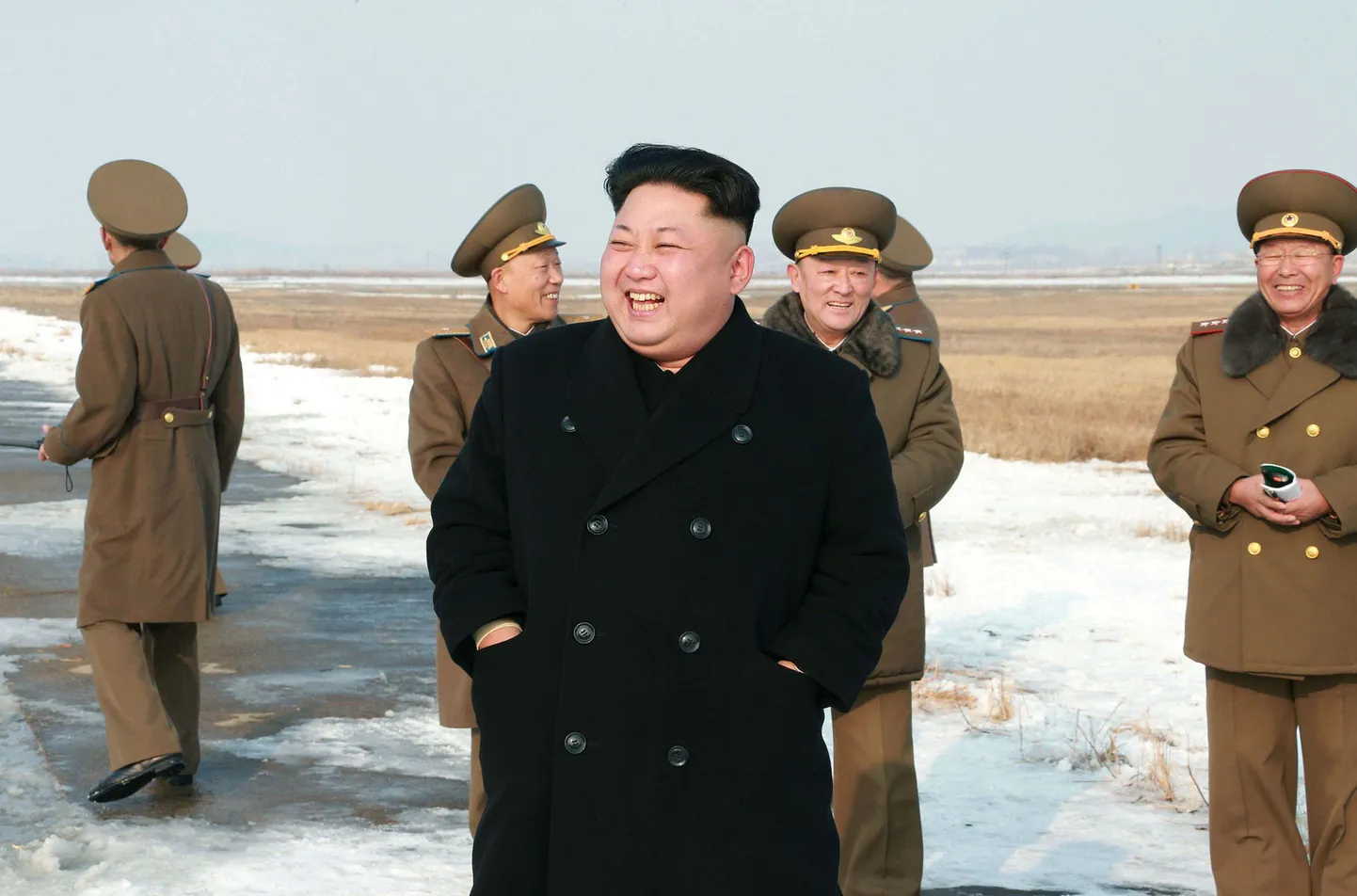 Kim Jong-Un ja sõjaväelased