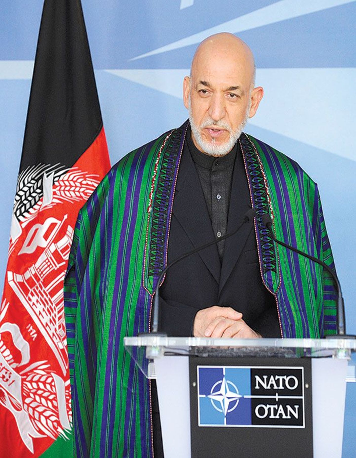 Президент Афганистана Хамид Карзай надеется принести мир в свою страну и путем мирного процесса вернуть в Афганистан афганцев из Талибана.