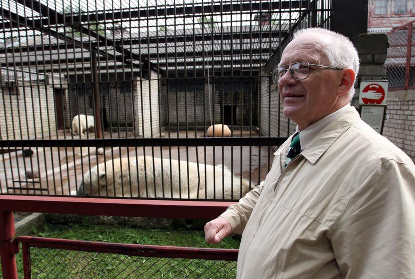 Tallinna loomaaia direktor Mati Kaal räägib loodusõhtutel loomaaedadest ja elurikkusest.