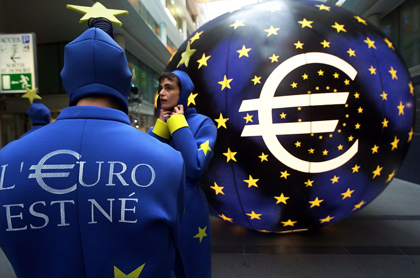 Празднования по поводу перехода на евро. Иллюстративное фото.