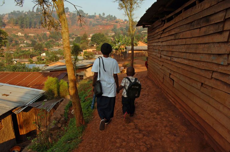 Kongo DV lapsed teel kooli.