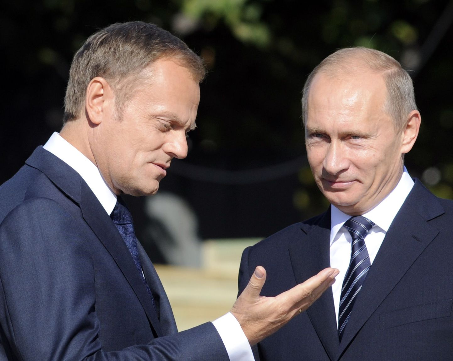 Путин и Туск на встрече в Польше.