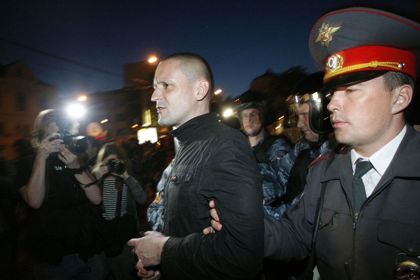 8. mail võeti kinni protestiliider Sergei Udaltsov päev pärast Putini ametisse naasmist