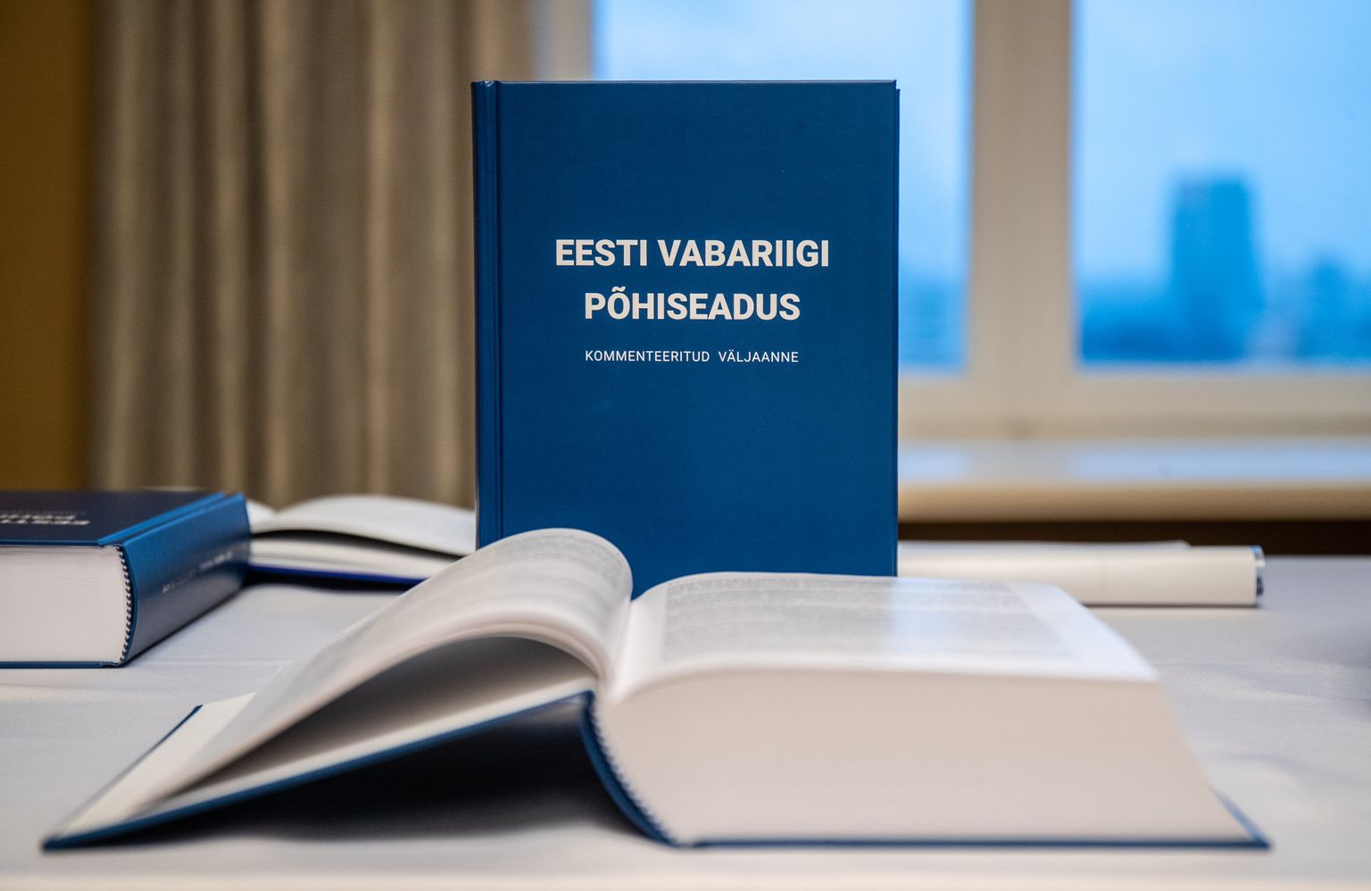 21.12.2020, Tallinn. Eesti vabariigi põhiseaduse kommenteeritud väljaande esitlus õiguskantsleri residentsis. Foto on illustratiivne.
