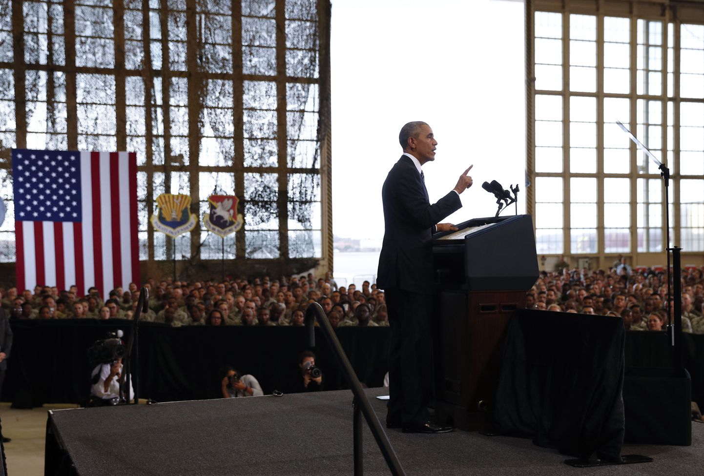 USA president Barack Obama Tampas McDilli õhuväebaasis sõjaväelastele kõnet pidamas.