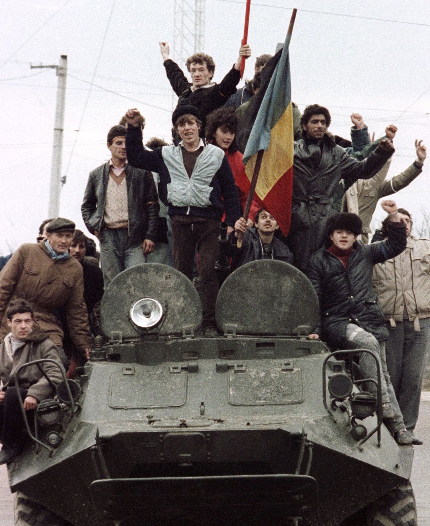 1989. aastal diktatuuri vastu tõusnud rumeenlased.