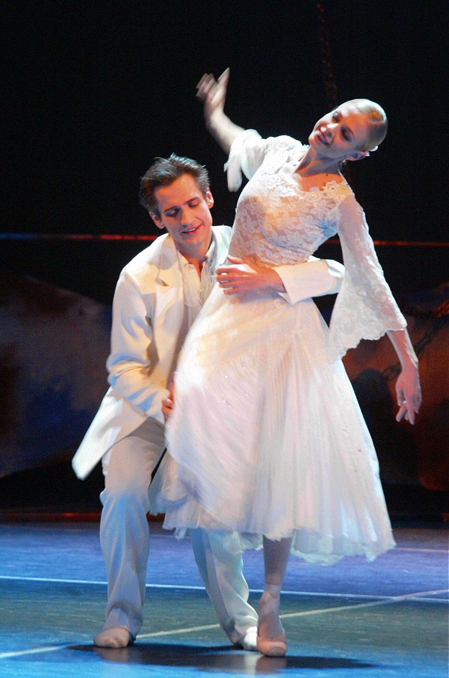 Age Oks ja Toomas Edur on armastatud tantsutähed ja iga nende külaskäik Eestimaale on balletisõpradele suur sündmus.