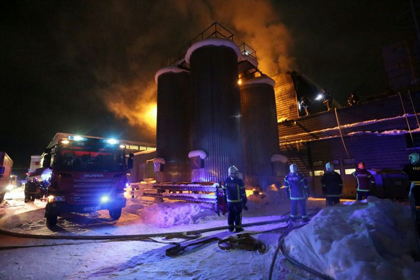 Eile õhtul põles Haljalas aktsiaseltsi Viru Õlu hoone välisseina nurk.