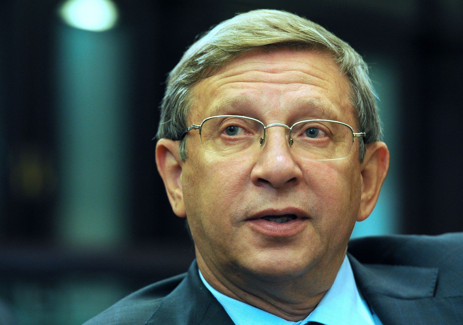 Vladimir Jevtušenkov.