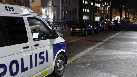В Финляндии ультраправый мужчина ударил ножом 12-летнего ребенка