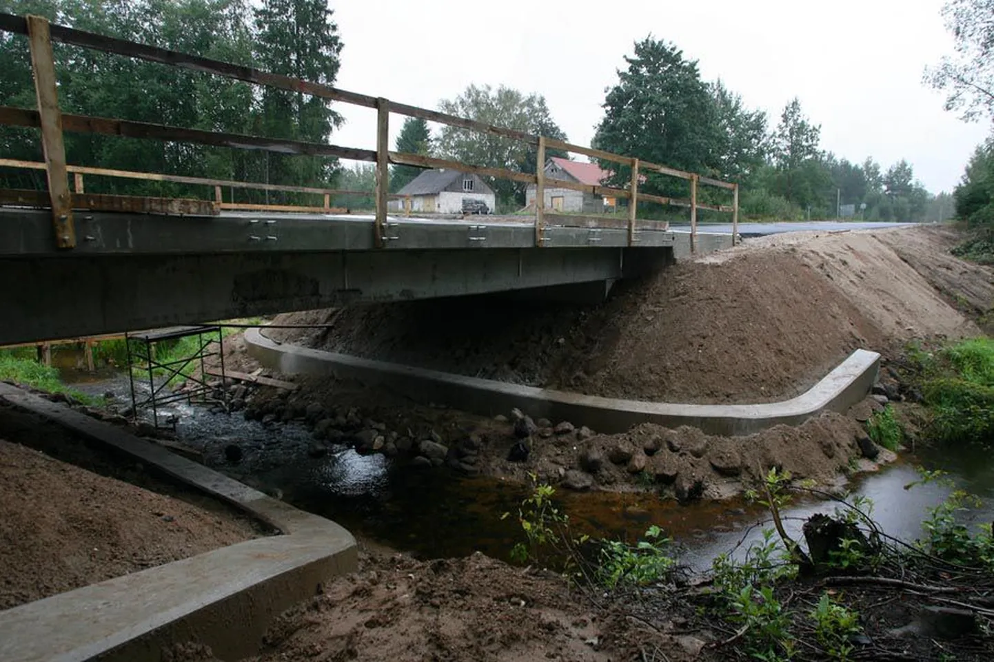 Abja vallas asuva Sambla silla remont peab lõppema septembrikuuga.